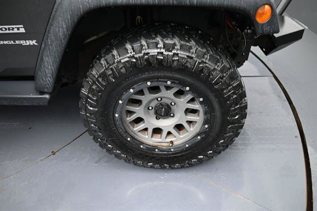 Used 2018 Jeep Wrangler Sport AWD/4WD image 21