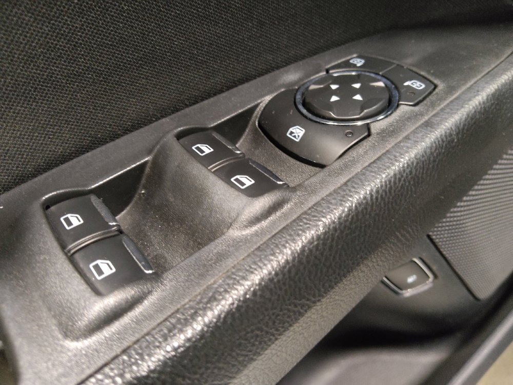 Used 2020 Ford Fusion SE image 27