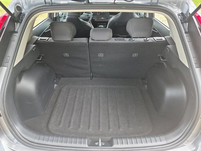 Used 2025 Kia Niro LX FWD image 28