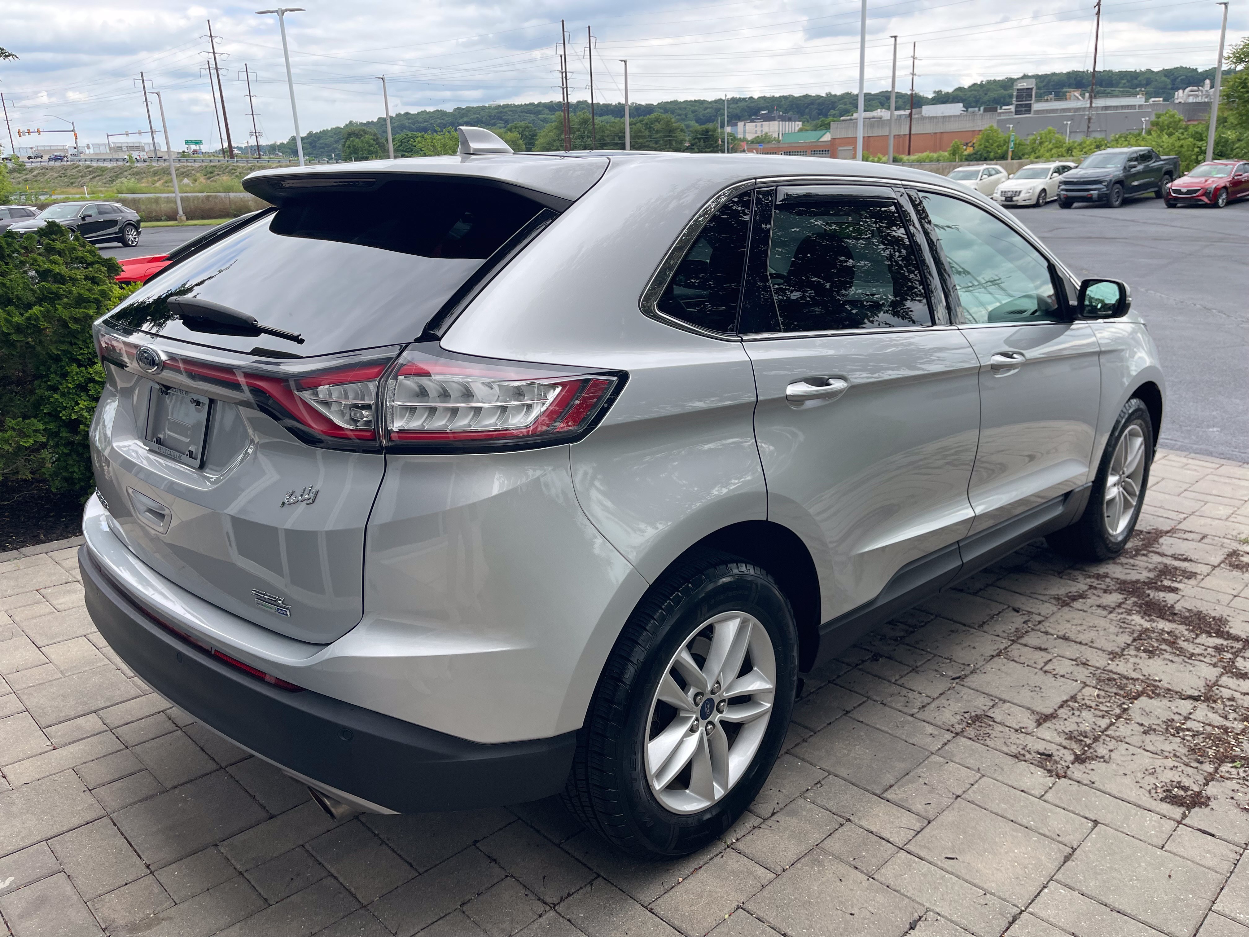 Used 2017 Ford Edge SEL w/ Equipment Group 201A AWD/4WD image 7