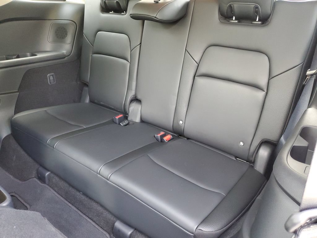 Certified 2025 Nissan Pathfinder SL w/ SL Premium Package FWD image 17