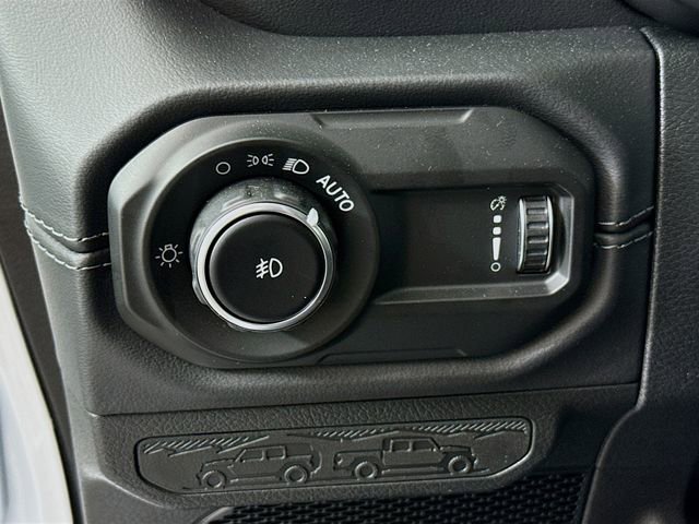 New 2025 Jeep Wrangler Sahara image 10