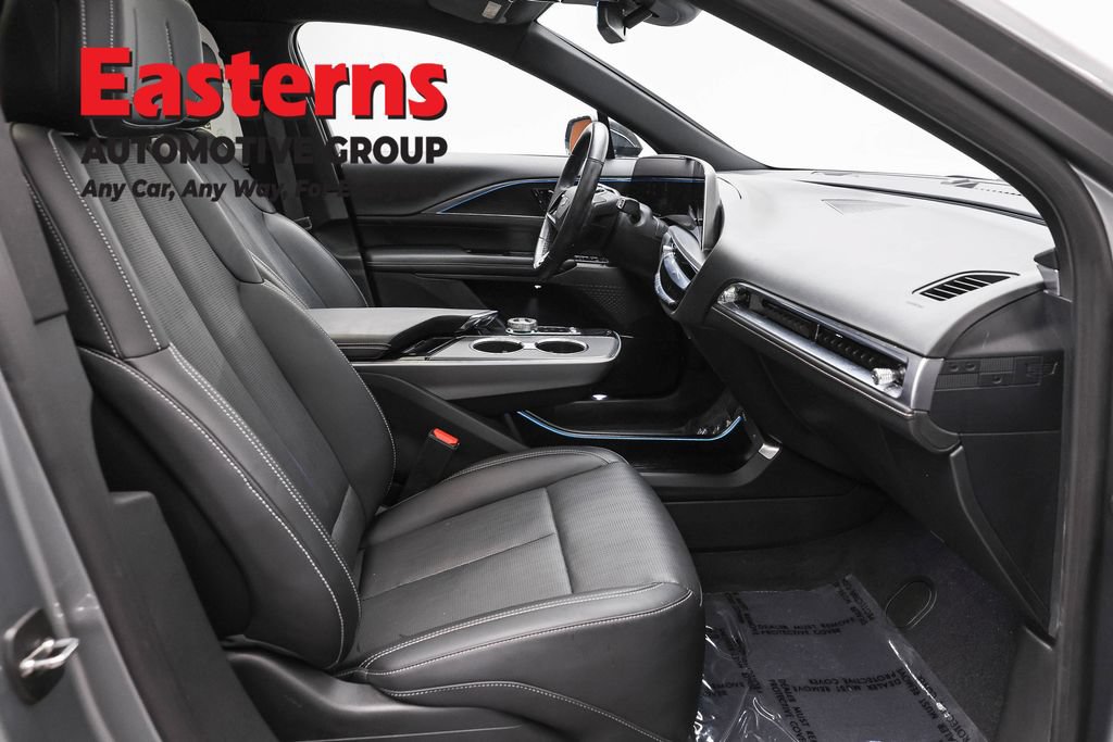 Used 2024 Cadillac Lyriq Luxury RWD image 25