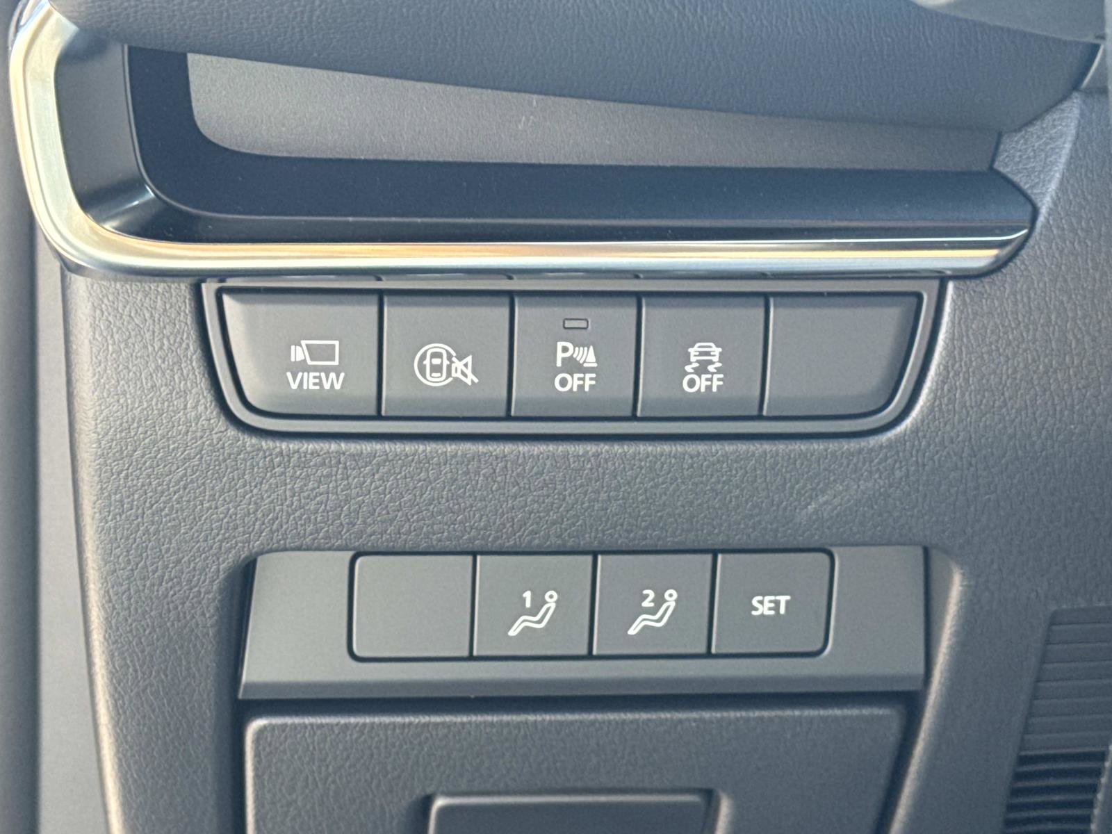 New 2026 MAZDA MAZDA3 Hatchback w/Premium Plus Pkg image 17