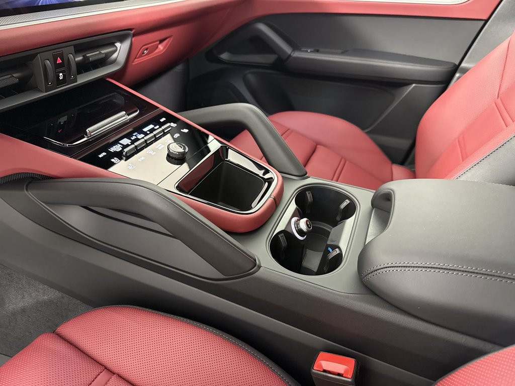 New 2026 Porsche Cayenne S AWD/4WD image 31