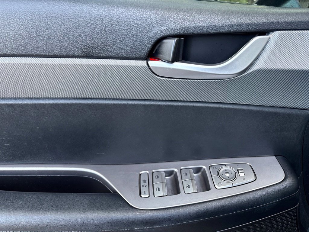 Used 2025 Hyundai Palisade SEL FWD image 19