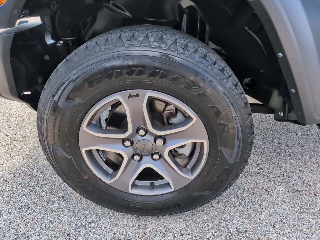 Used 2022 Jeep Wrangler Sport S image 16