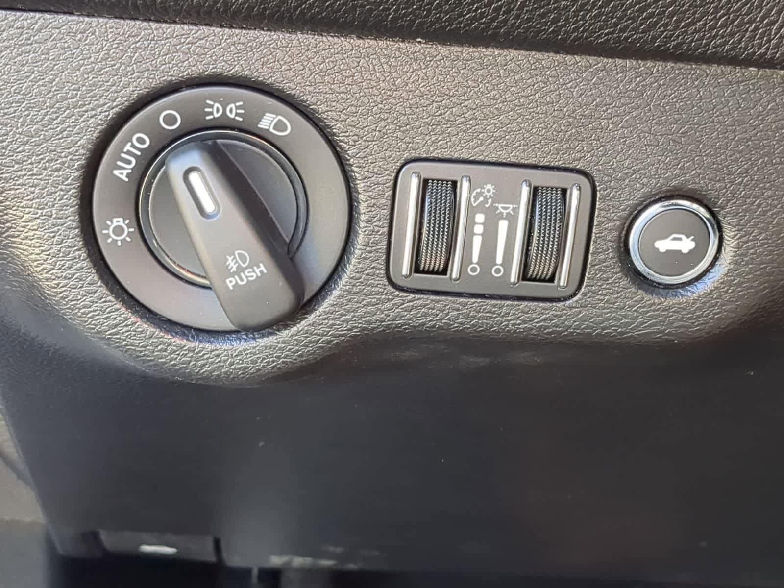 Certified 2022 Dodge Challenger GT RWD image 28