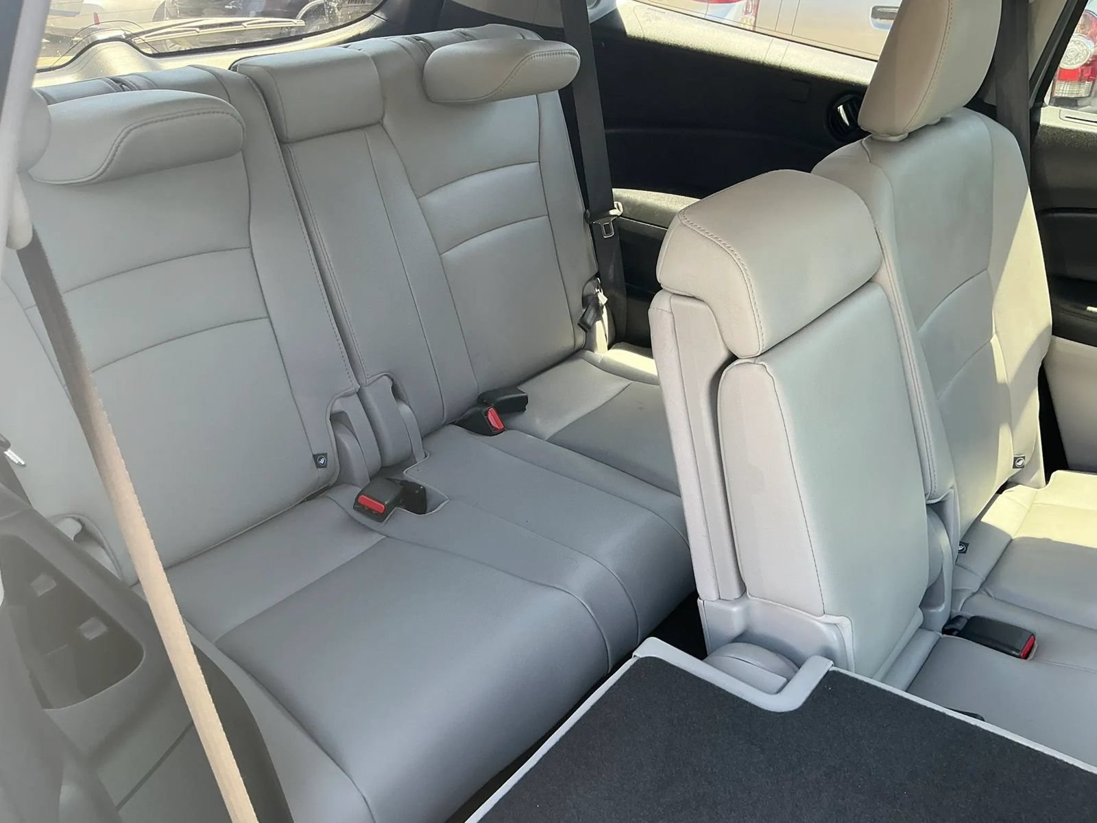 Used 2016 Honda Pilot Touring image 18