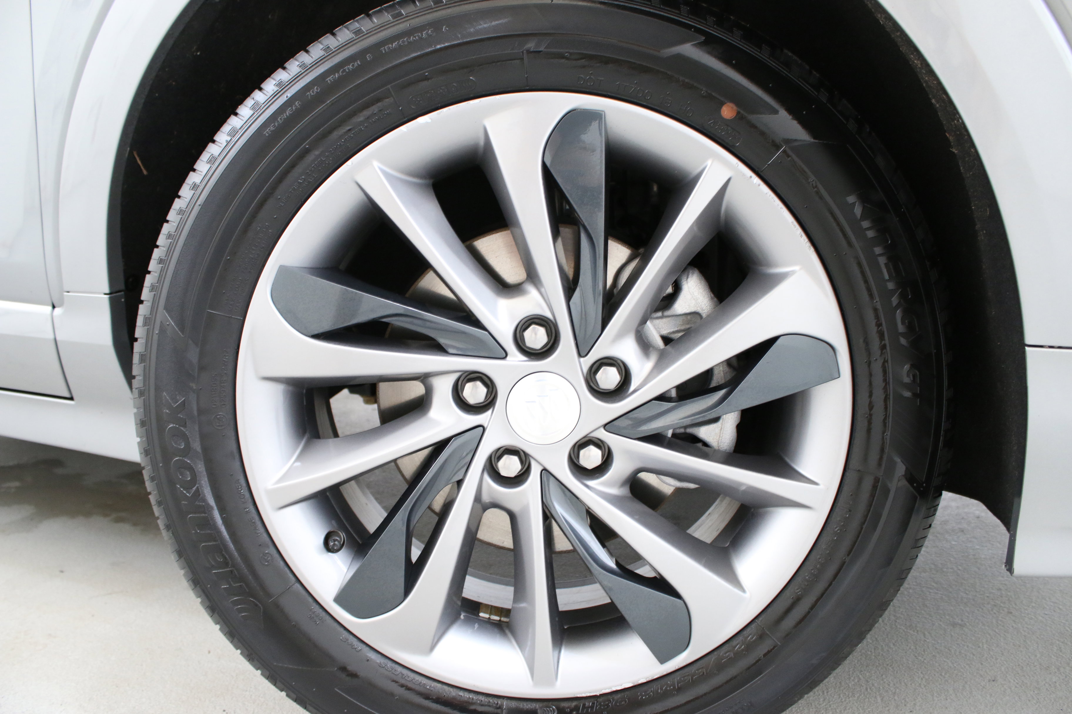 Used 2023 Buick Encore GX Select w/ Sport Touring Package FWD image 34