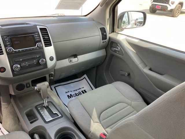 Used 2018 Nissan Frontier S image 16