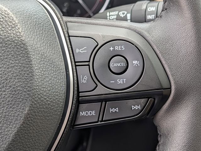 Used 2025 Toyota RAV4 XLE Premium FWD image 20
