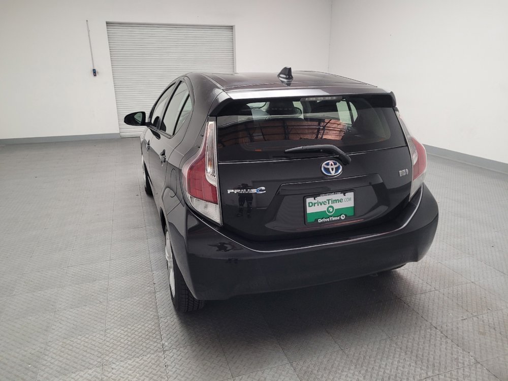 Used 2015 Toyota Prius C One image 6