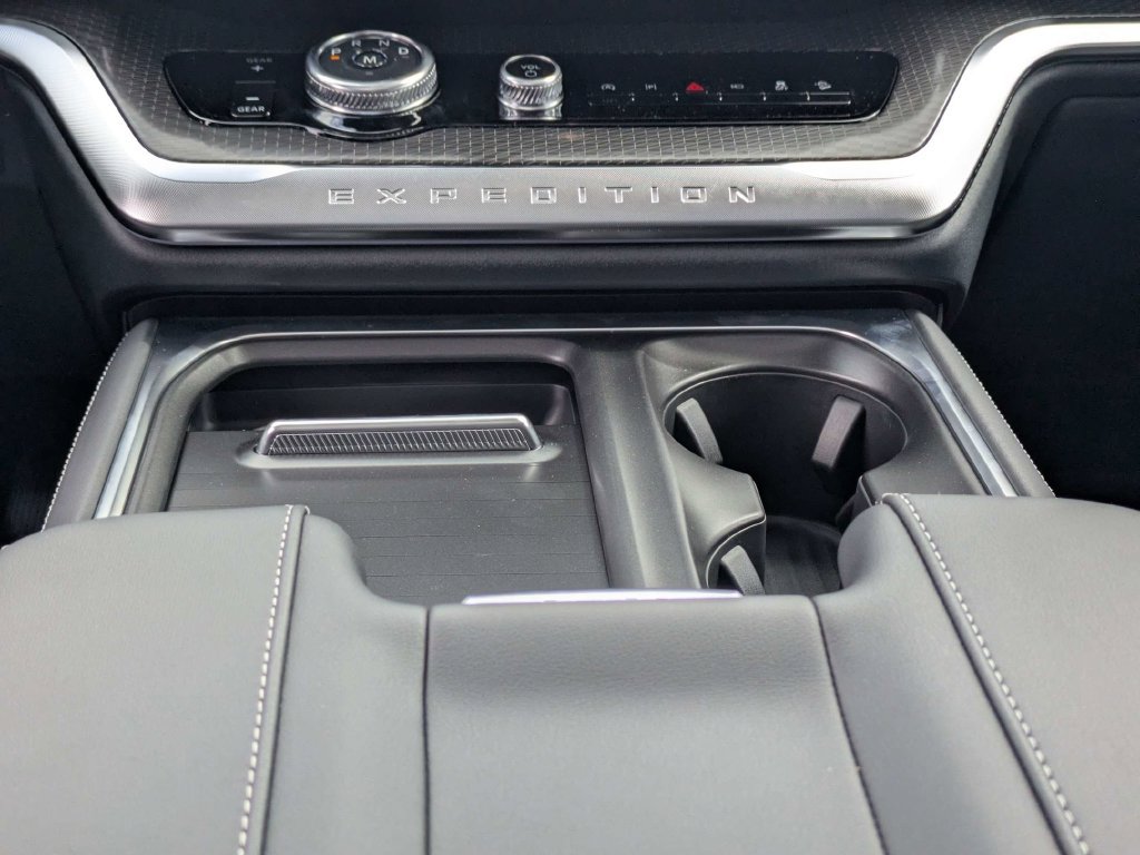 New 2027 Ford Expedition Max Platinum w/ Stealth Appearance Package AWD/4WD image 23