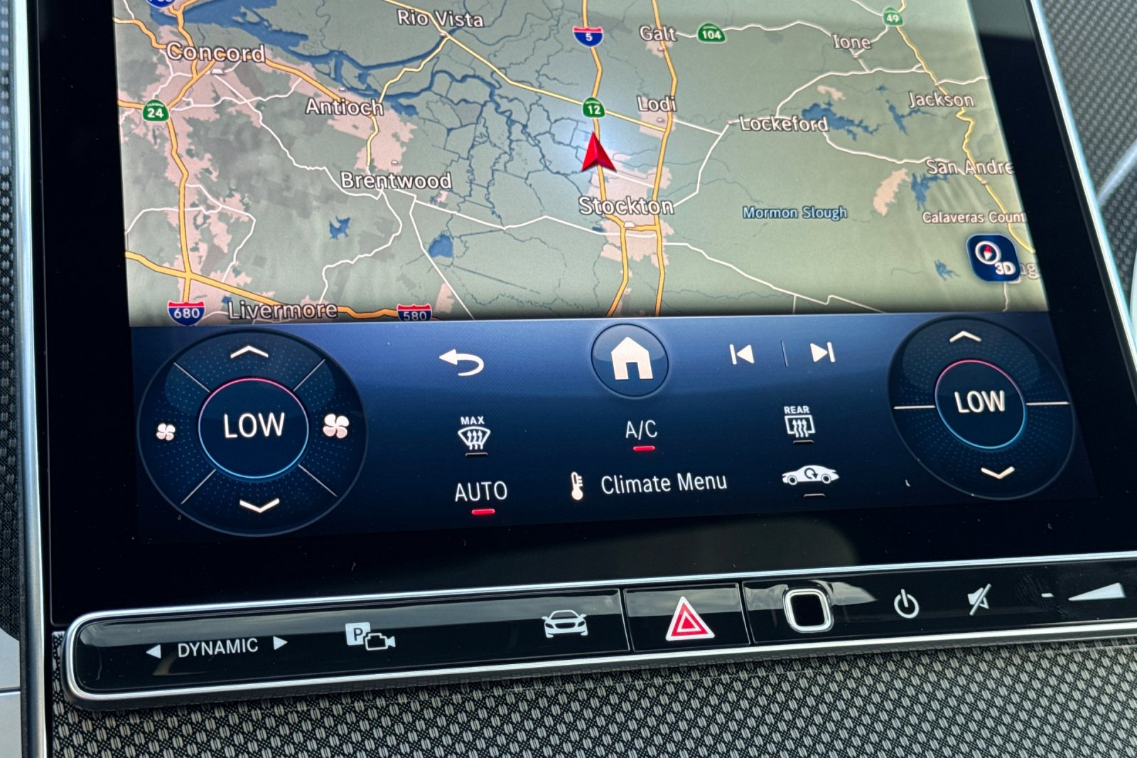 New 2025 Mercedes-Benz C 300 4MATIC Sedan image 20