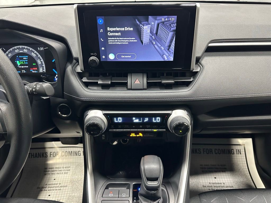 Used 2025 Toyota RAV4 XLE AWD/4WD image 22