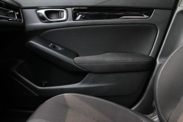 Used 2025 Honda Civic Sport image 17