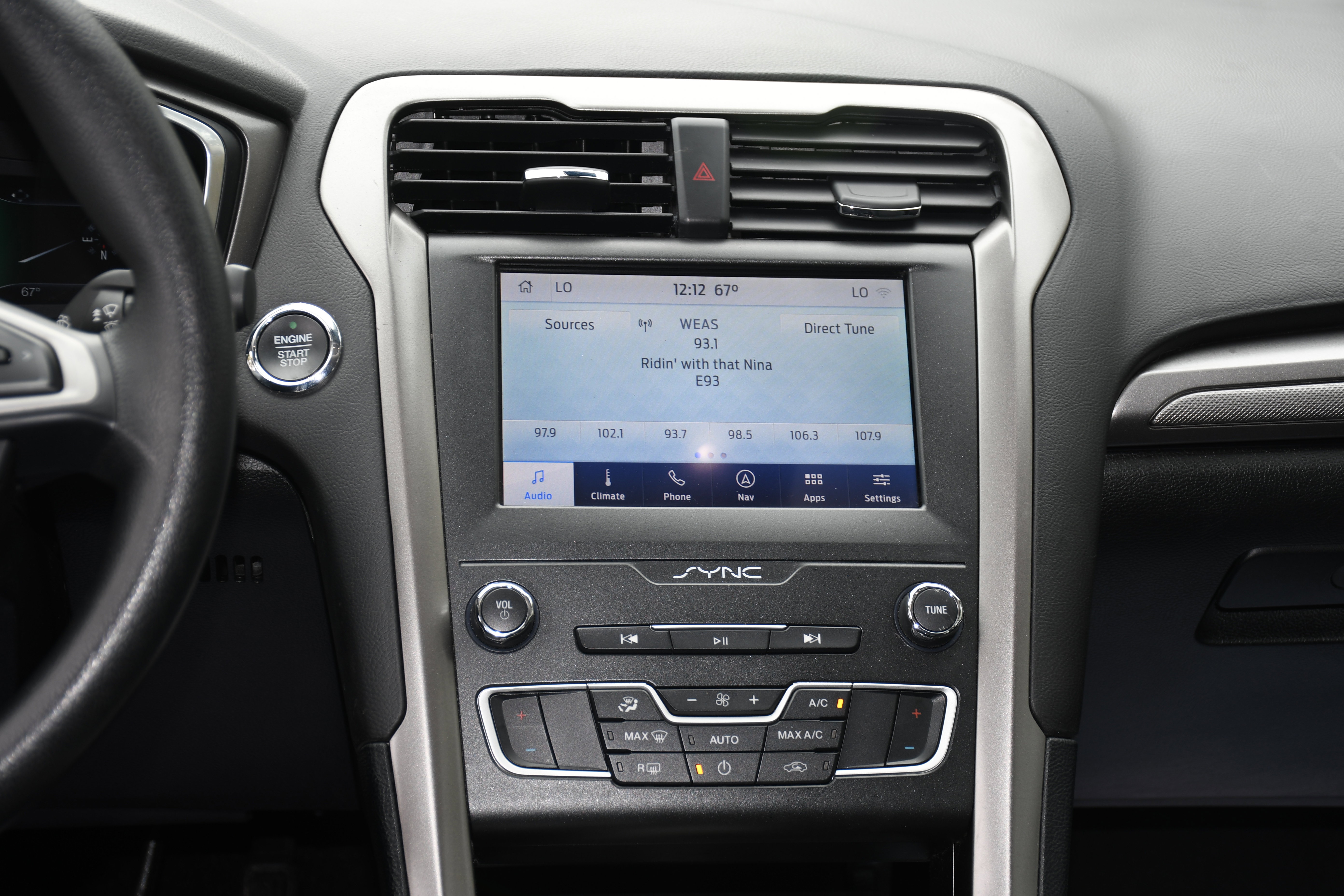 Used 2020 Ford Fusion SE image 15