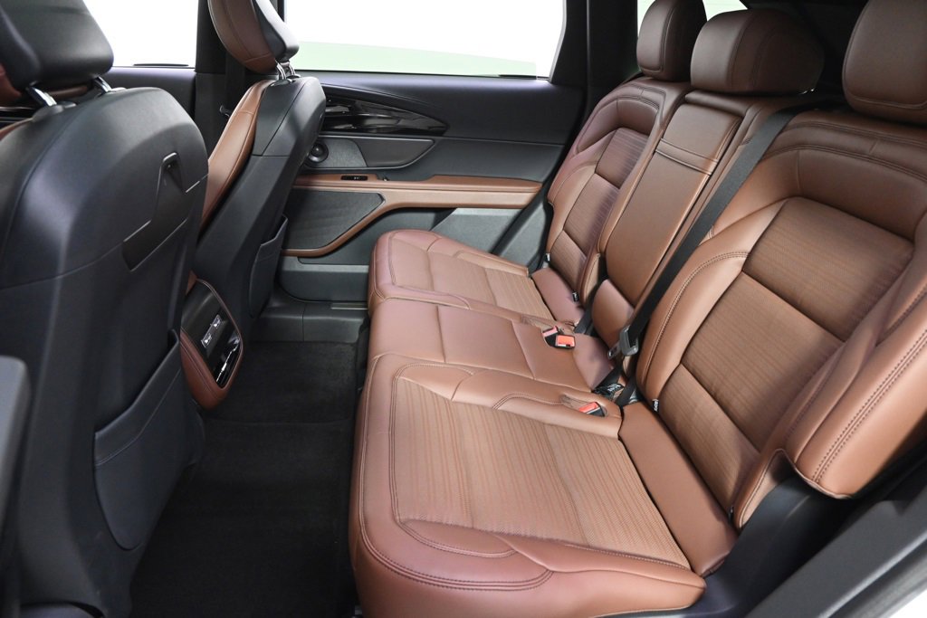 New 2026 Lincoln Nautilus Reserve w/ Jet Appearance Package image 21