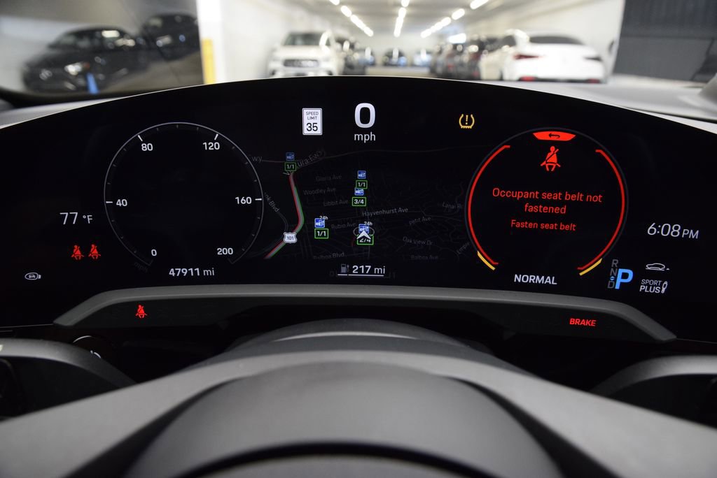 Used 2023 Porsche Taycan RWD image 27