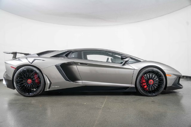 Used 2016 Lamborghini Aventador LP 750-4 AWD/4WD image 9