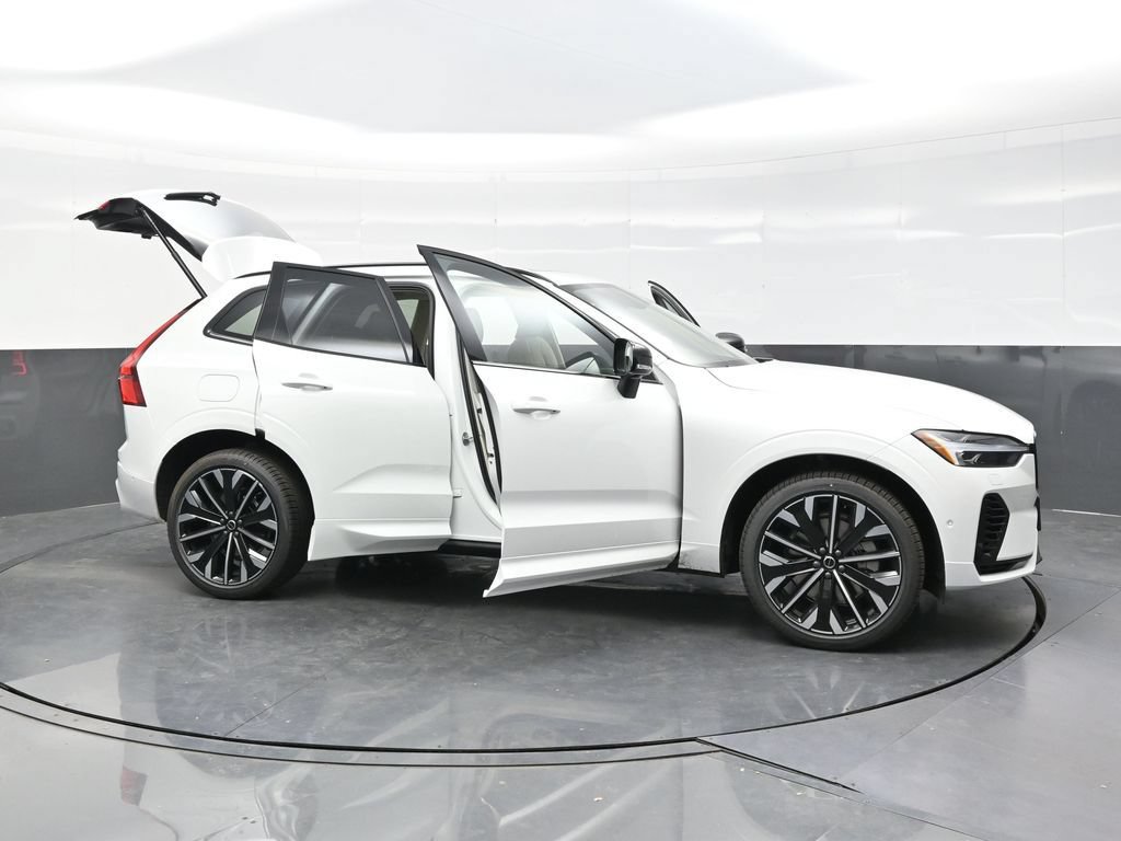 New 2026 Volvo XC60 T8 Ultra w/ Protection Package Premier AWD/4WD image 44