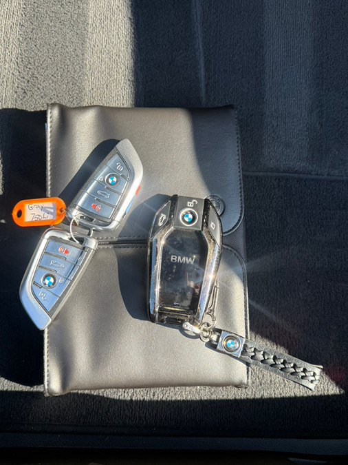 Used 2016 BMW 750i xDrive AWD/4WD image 30
