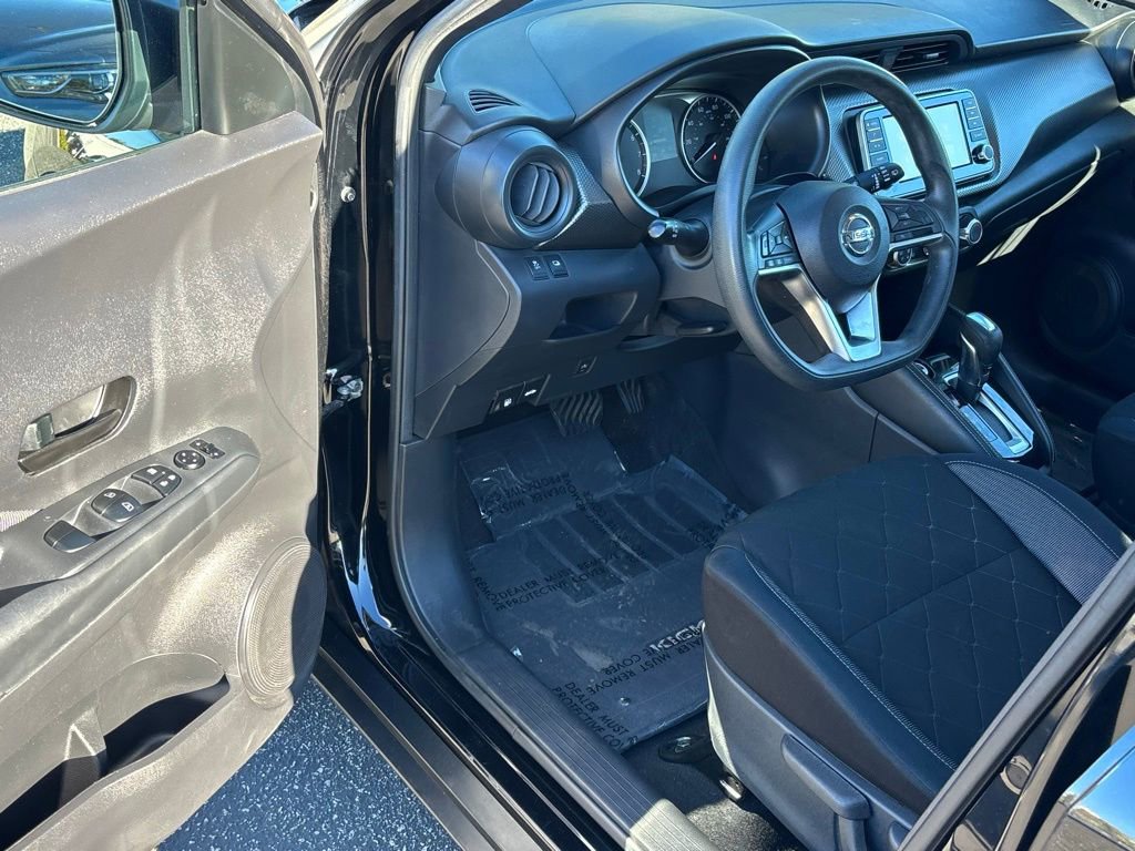 Used 2018 Nissan Kicks S image 10
