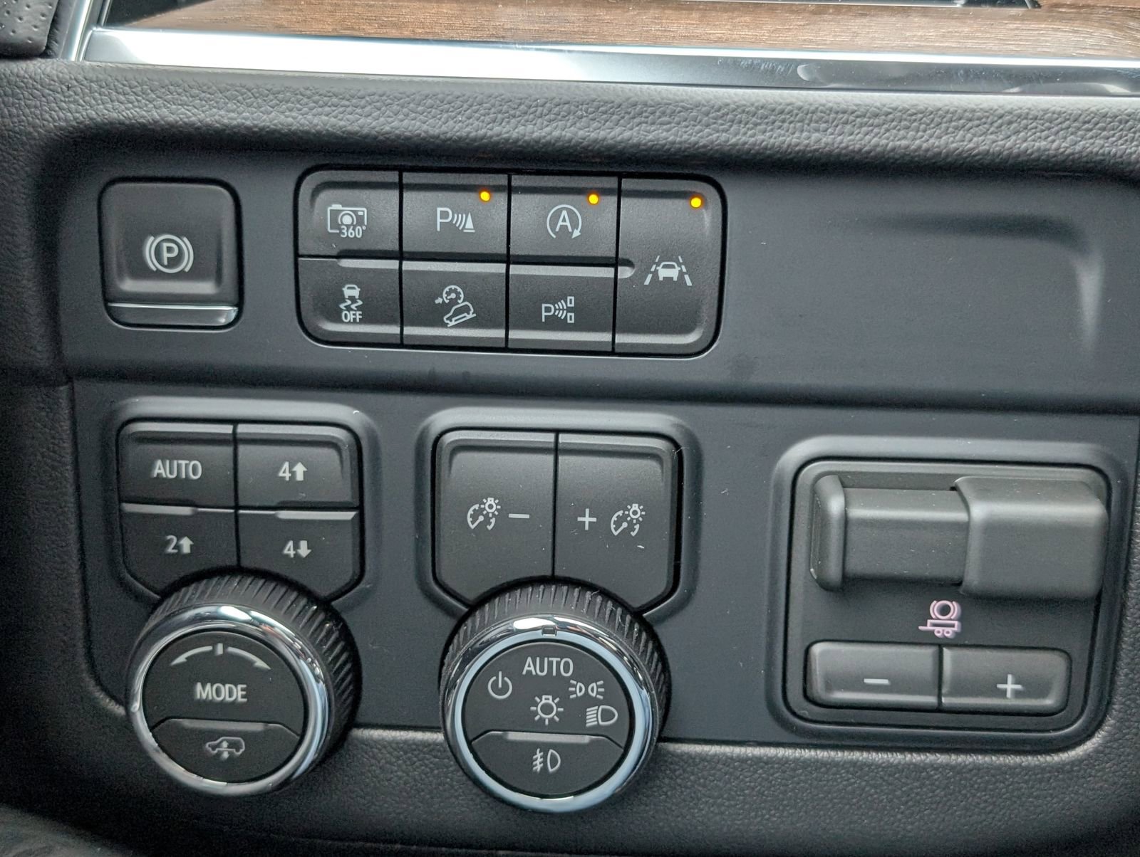 New 2026 Chevrolet Tahoe High Country image 14