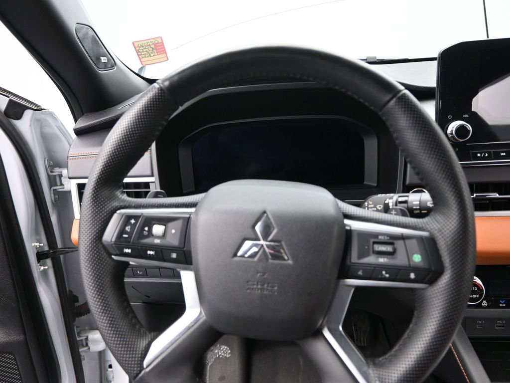 Used 2023 Mitsubishi Outlander SEL 40th Anniversary image 32