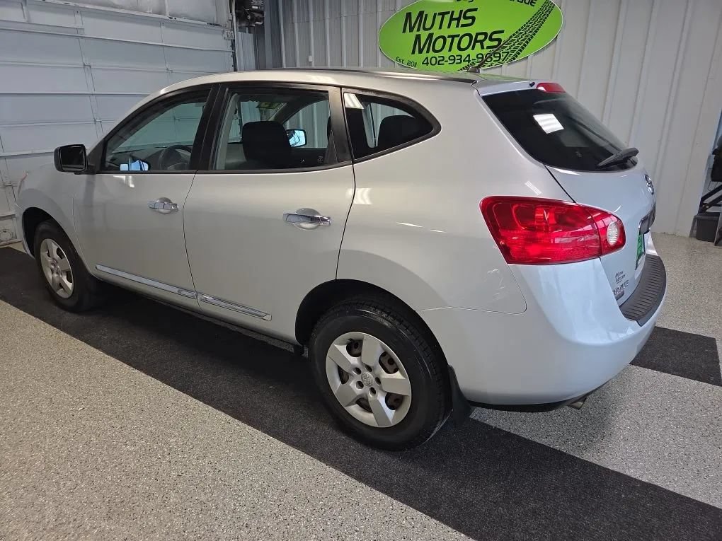 Used 2015 Nissan Rogue S FWD image 9