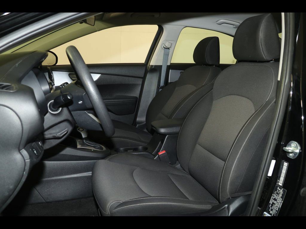 Used 2024 Kia Forte LXS image 10