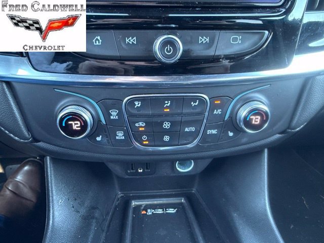 Used 2023 Chevrolet Traverse LT FWD image 12