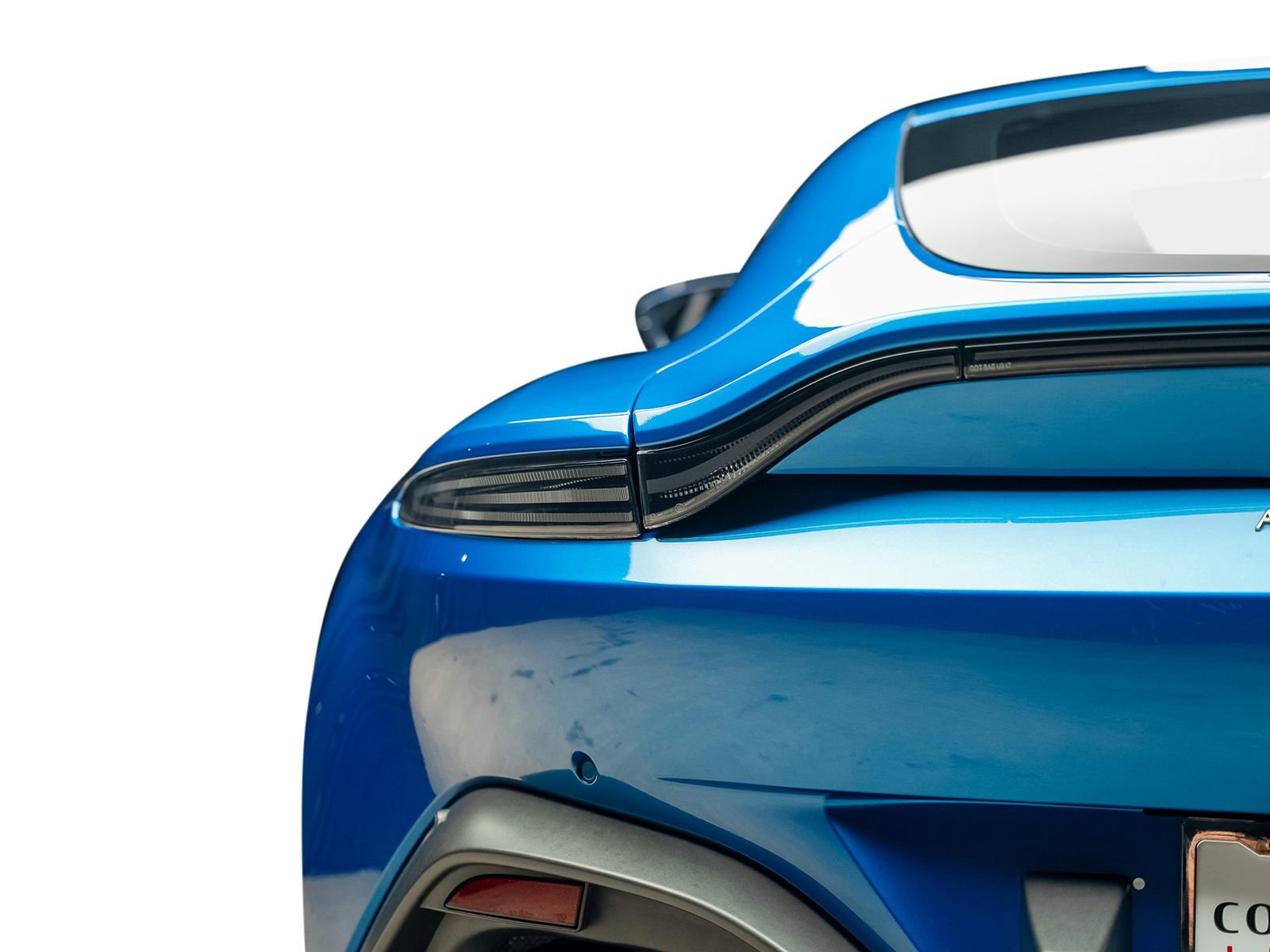 Used 2020 Aston Martin V8 Vantage Coupe RWD image 17