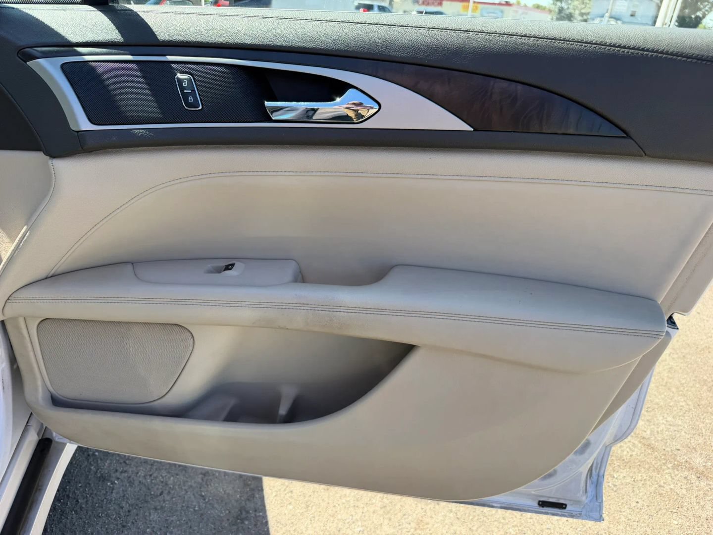 Used 2017 Lincoln MKZ Reserve w/ Climate Package FWD image 14
