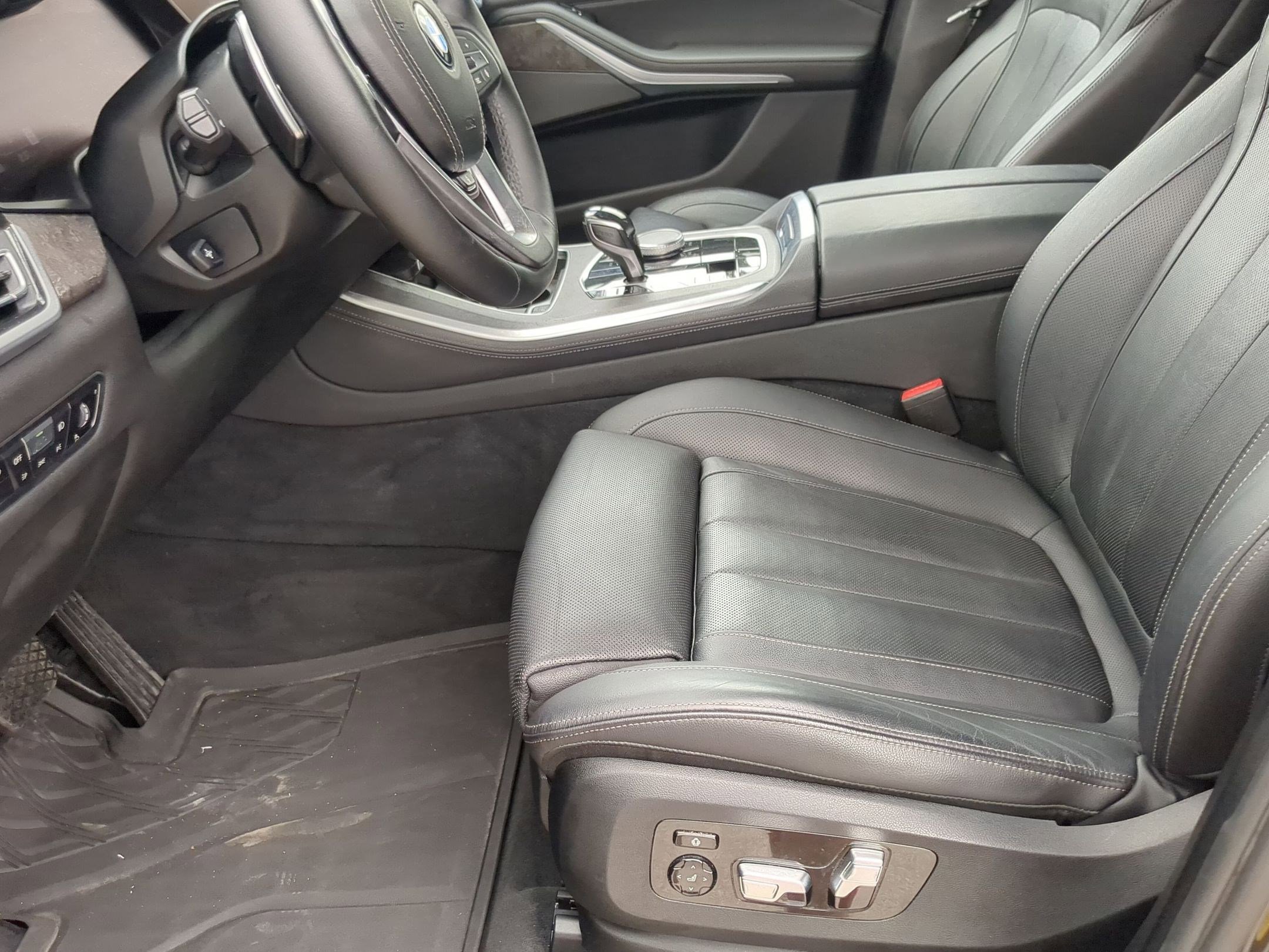 Used 2020 BMW X5 xDrive40i w/ Executive Package AWD/4WD image 11