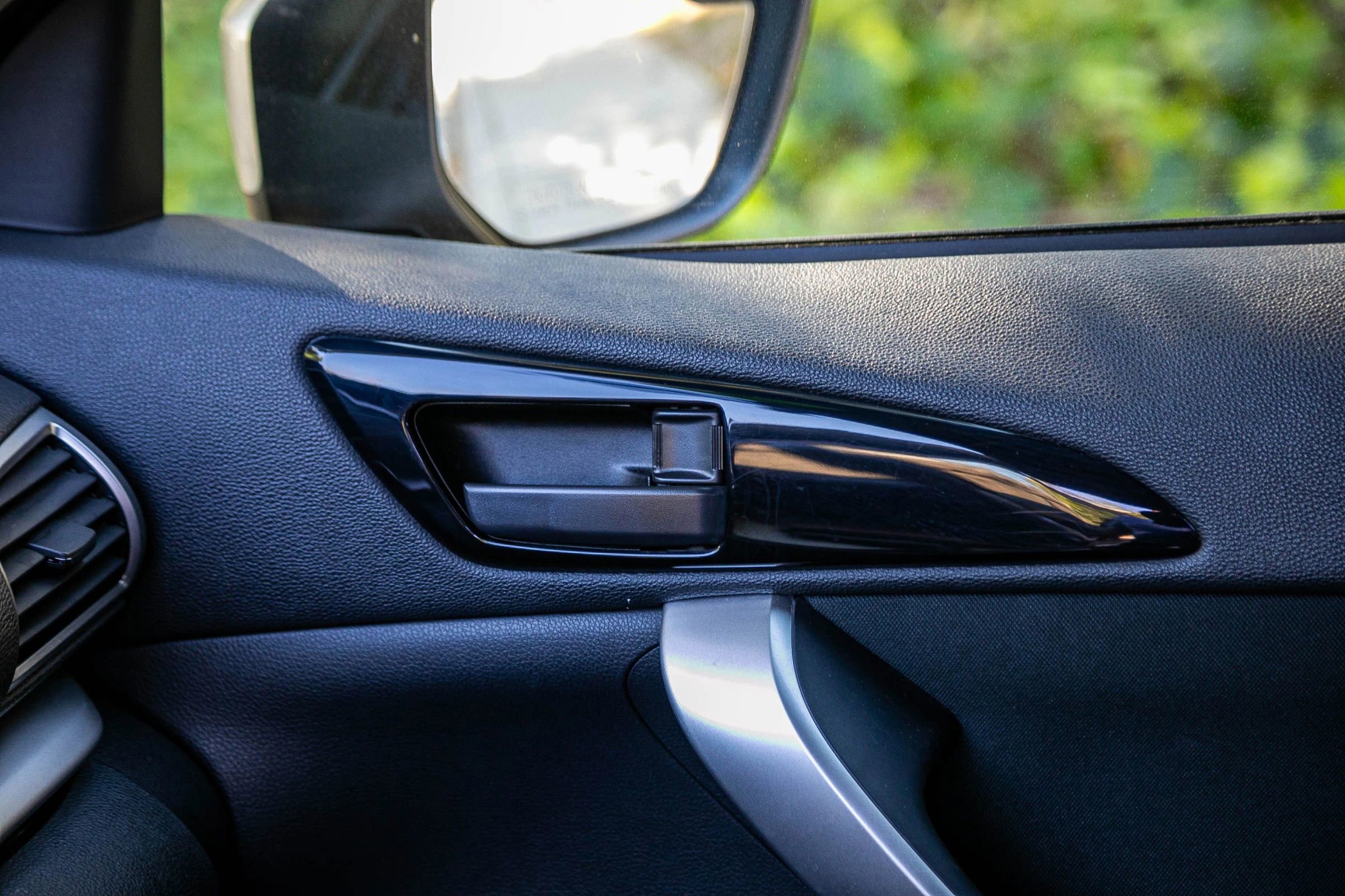 Used 2020 Mitsubishi Eclipse Cross ES FWD image 30