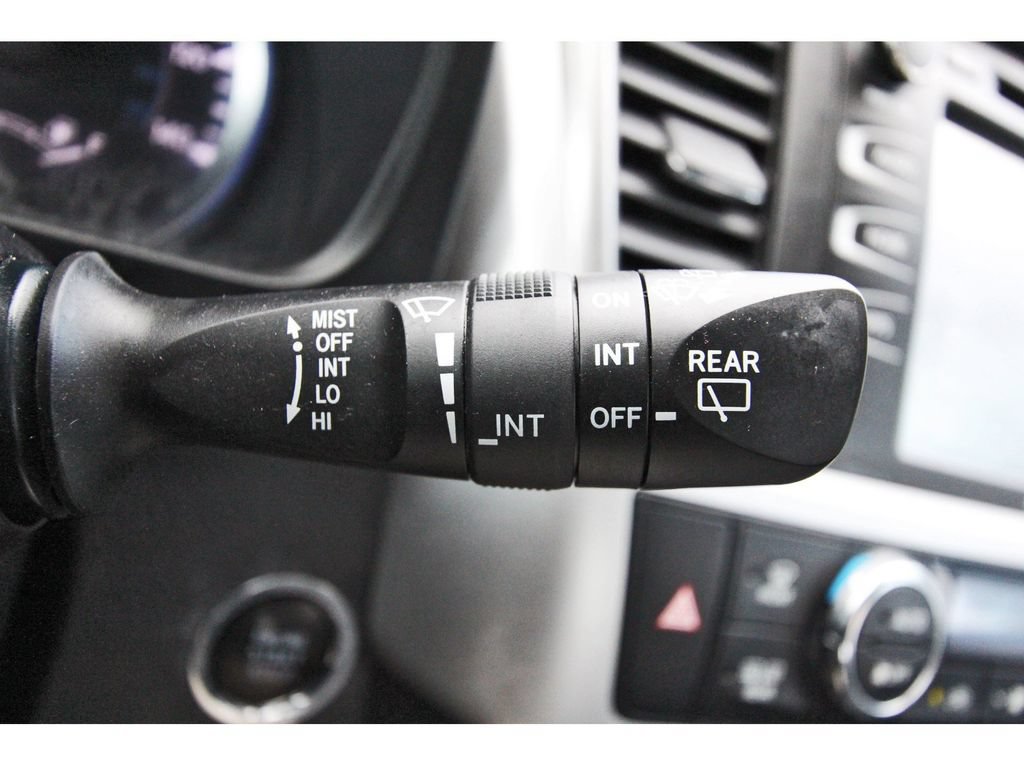 Used 2017 Toyota Highlander XLE FWD image 18