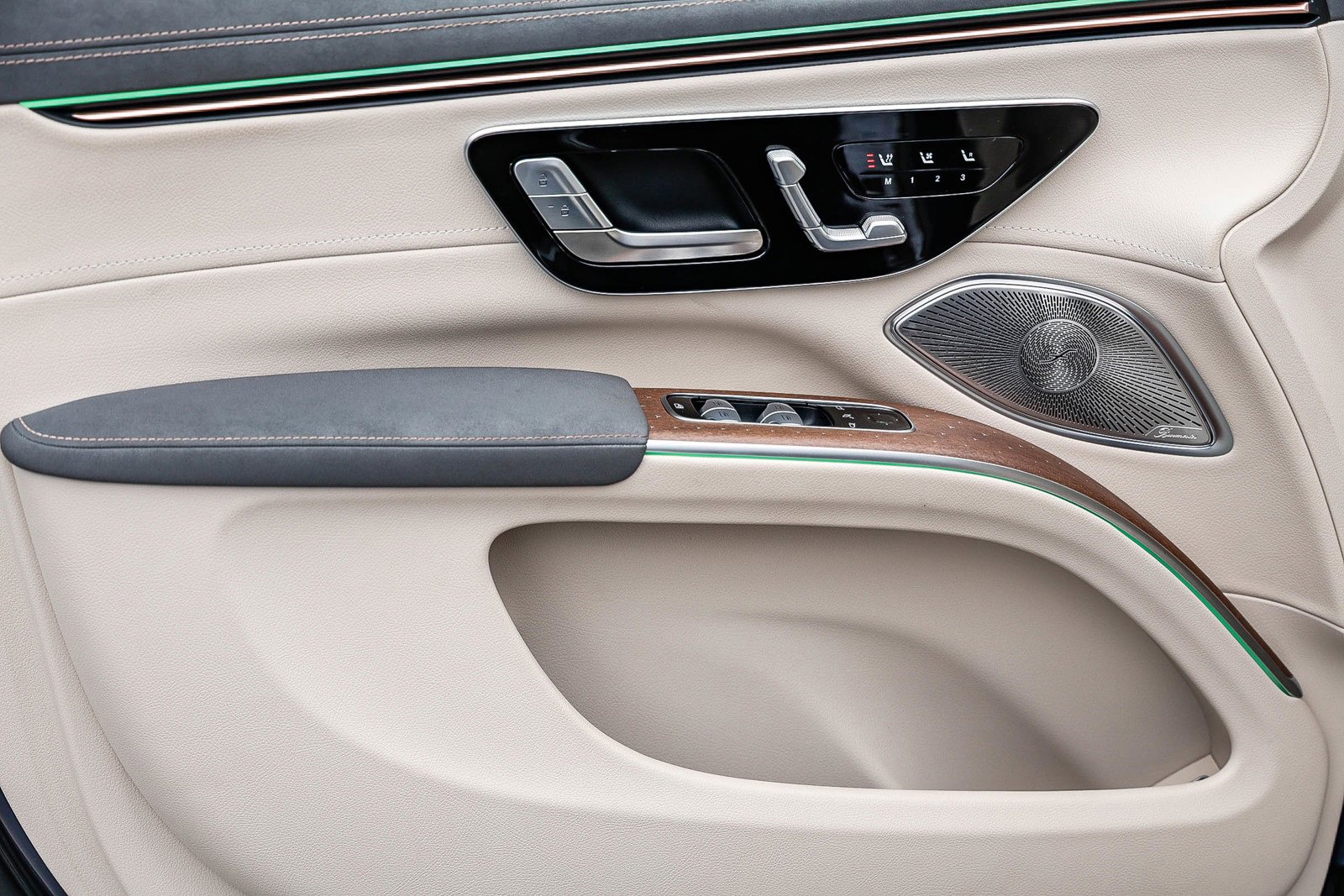 Certified 2023 Mercedes-Benz EQS 580 4MATIC SUV image 22