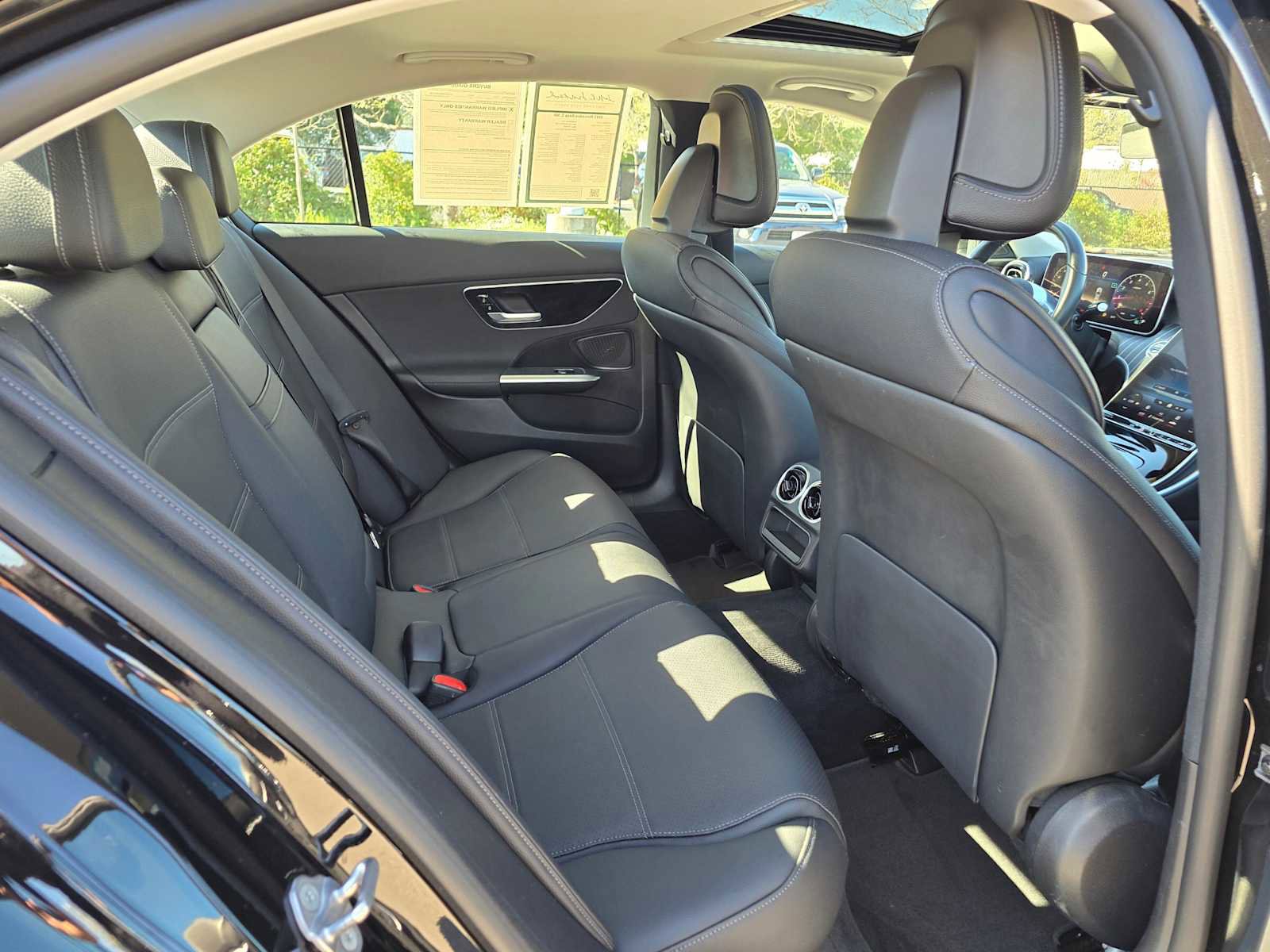 Used 2023 Mercedes-Benz C 300 4MATIC Sedan image 13