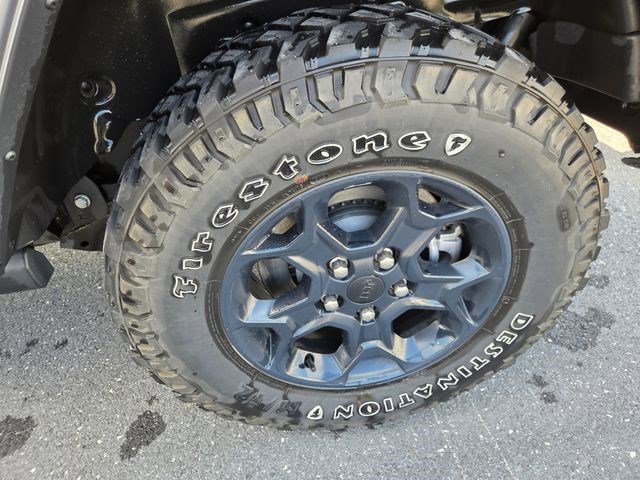 Certified 2023 Jeep Wrangler Unlimited w/ Cold Weather Group image 28