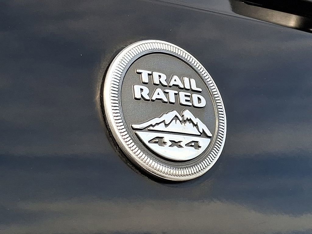 Used 2015 Jeep Wrangler Freedom Edition image 29