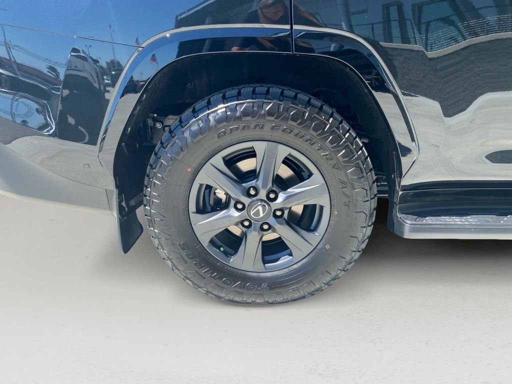 New 2025 Lexus LX 700h Overtrail image 19