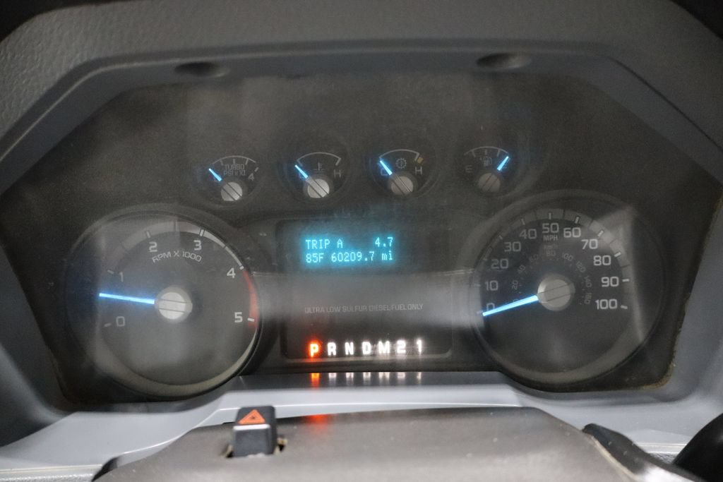 Used 2016 Ford F550 2WD Regular Cab Super Duty image 17