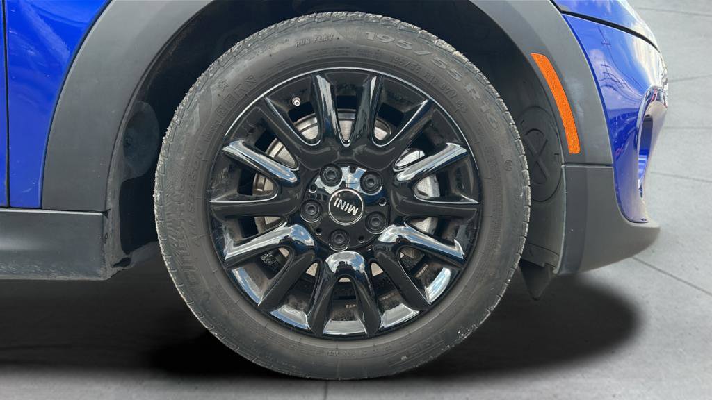 Used 2021 MINI Cooper 2-Door Hardtop image 33