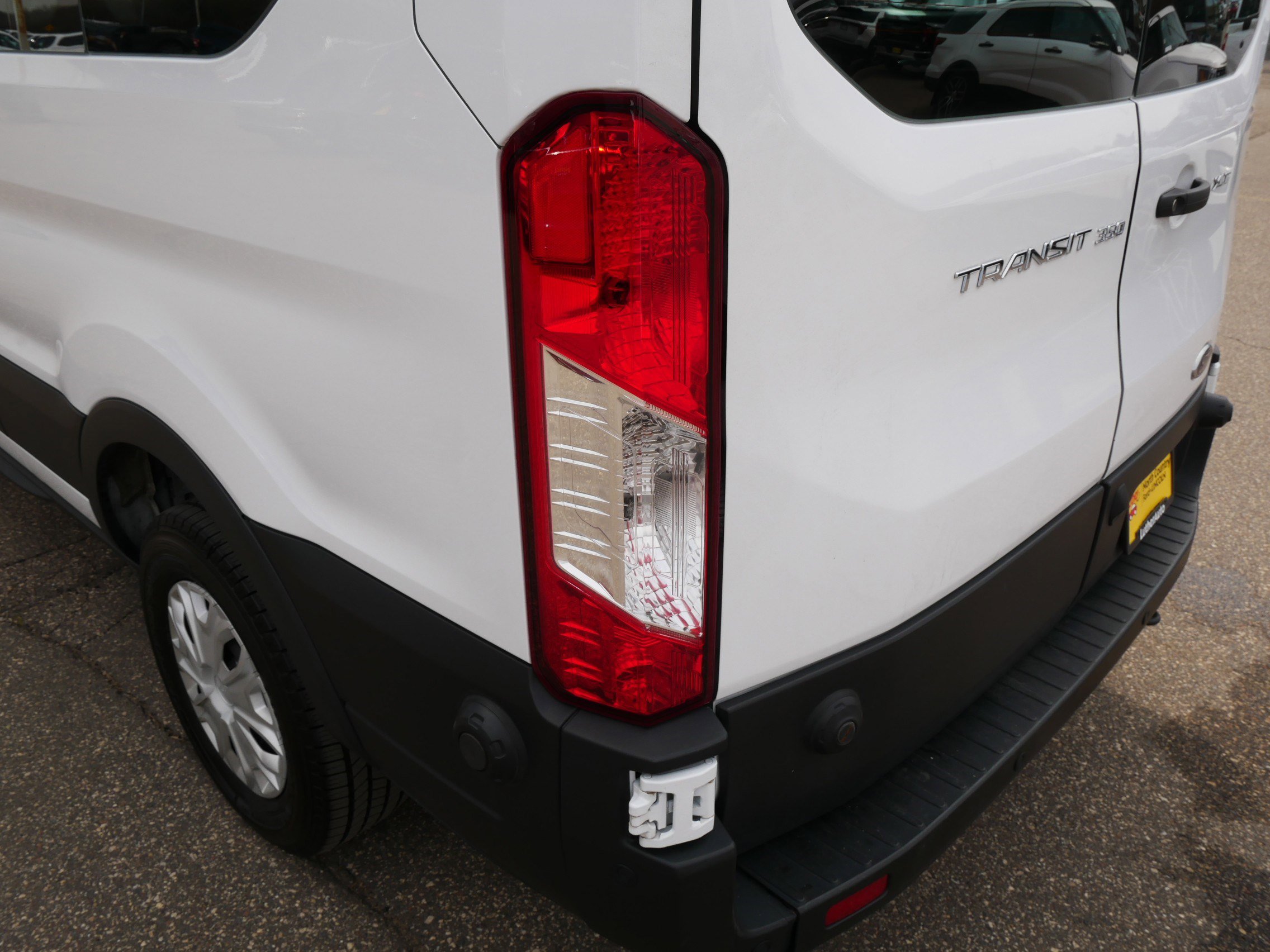 Used 2024 Ford Transit 350 XLT image 17