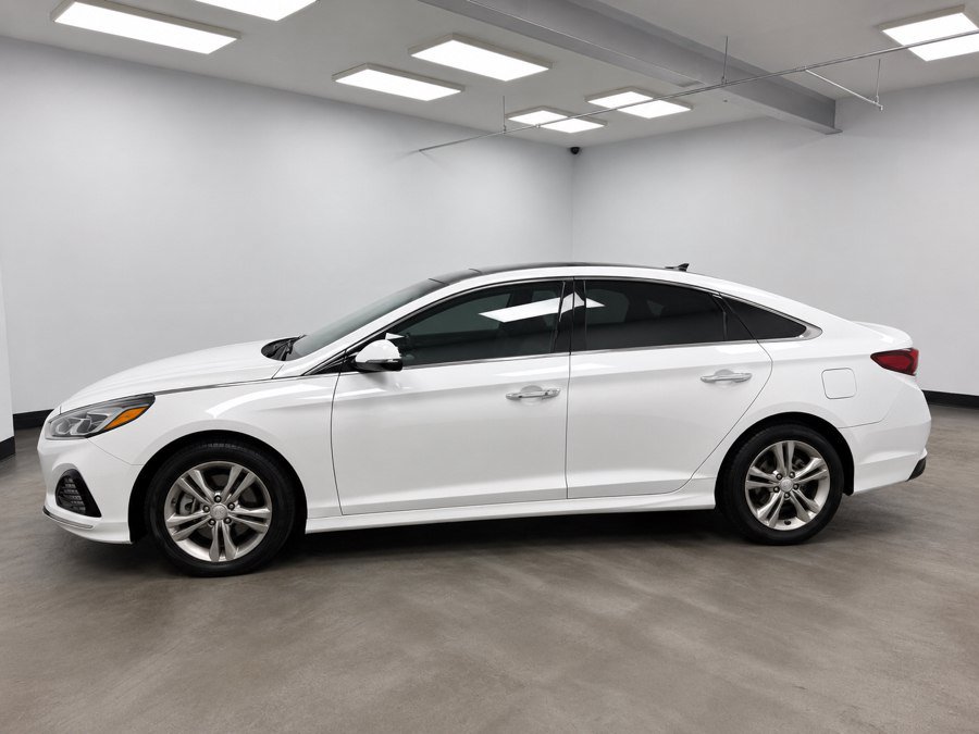 Used 2019 Hyundai Sonata Limited w/ Ultimate Package 04 FWD image 4