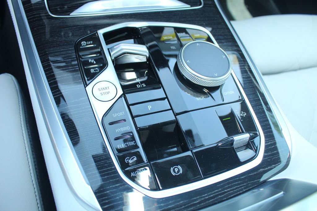 New 2026 BMW X5 xDrive50e w/ M Sport Package image 12