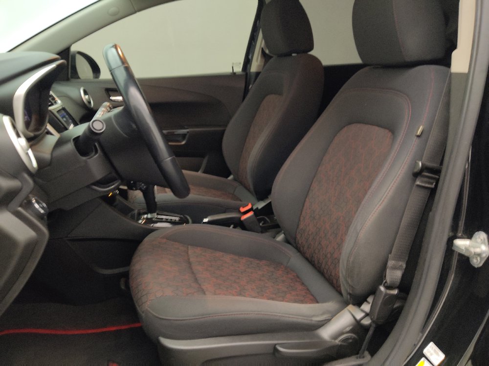 Used 2019 Chevrolet Sonic LT FWD image 17