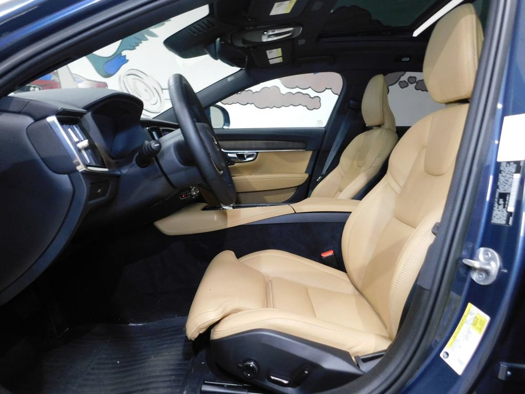 Used 2023 Volvo V90 B6 Cross Country Ultimate AWD/4WD image 26